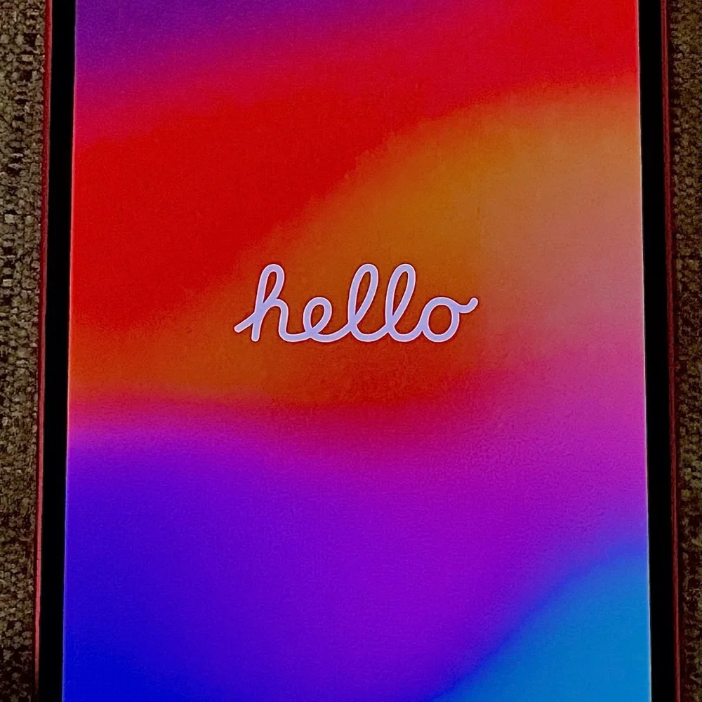 Apple iPhone 15 plus in Vibrant Red